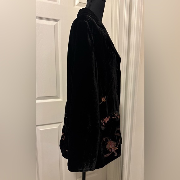 J JILL Women’s Black Embroidered Velvet Jacket Blazer Pockets BOHO - Picture 8 of 15